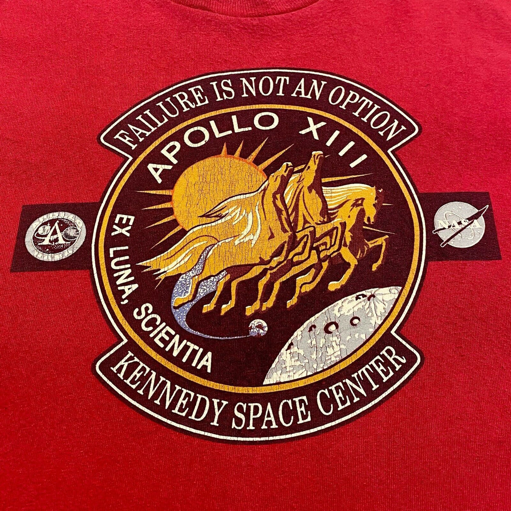 Kennedy Space Center Apollo XII Tshirt | Vintage 90s Space Luna NASA Red VTG | Vintage Messina Hembry | Thrift | Second-Hand Messina Hembry | Used Clothing | Messina Hembry 