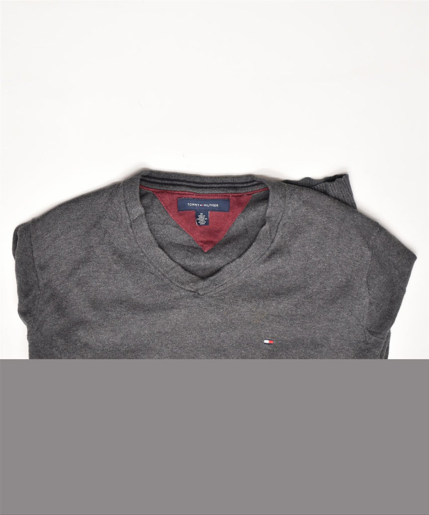 TOMMY HILFIGER Mens V-Neck Jumper Sweater Medium Grey Cotton | Vintage | Thrift | Second-Hand | Used Clothing | Messina Hembry 