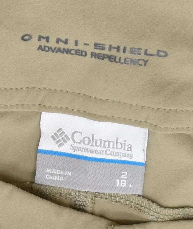 COLUMBIA Womens Omni Shield Bermuda Sport Shorts US 2 XS W25 Khaki | Vintage | Thrift | Second-Hand | Used Clothing | Messina Hembry 