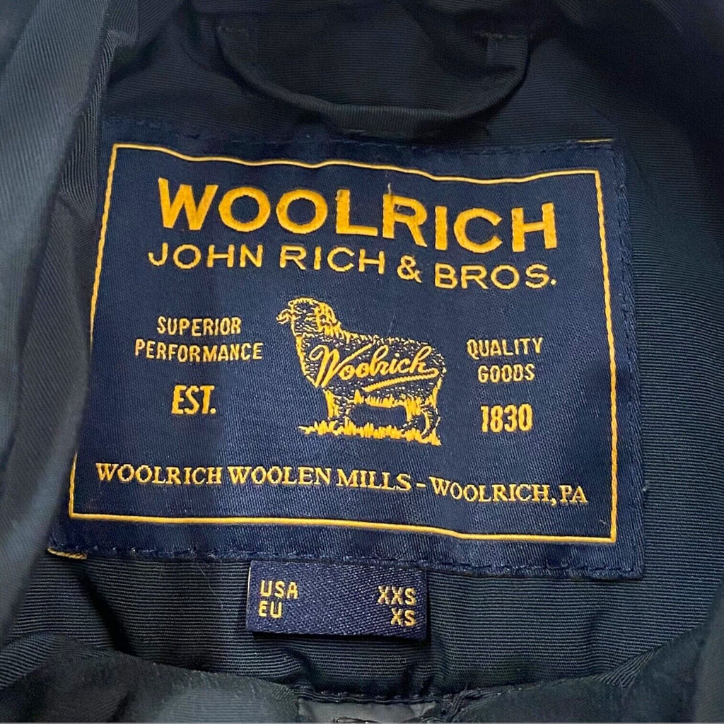 Woolrich Quilted Cotton Nylon Jacket | Vintage High End Luxury Designer XS VTG | Vintage Messina Hembry | Thrift | Second-Hand Messina Hembry | Used Clothing | Messina Hembry 