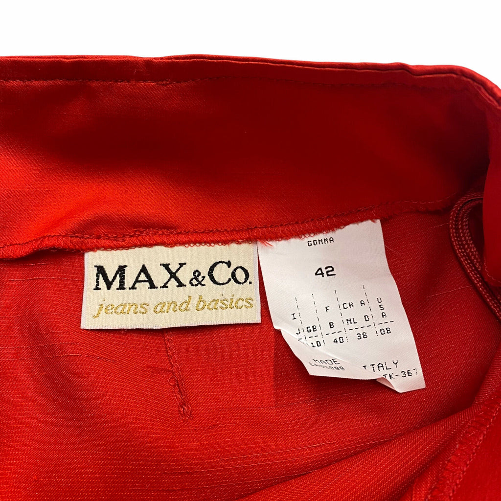 Max & Co. Short A Line Satin Skirt | Vintage Luxury High End Designer Red GB 10 | Vintage Messina Hembry | Thrift | Second-Hand Messina Hembry | Used Clothing | Messina Hembry 