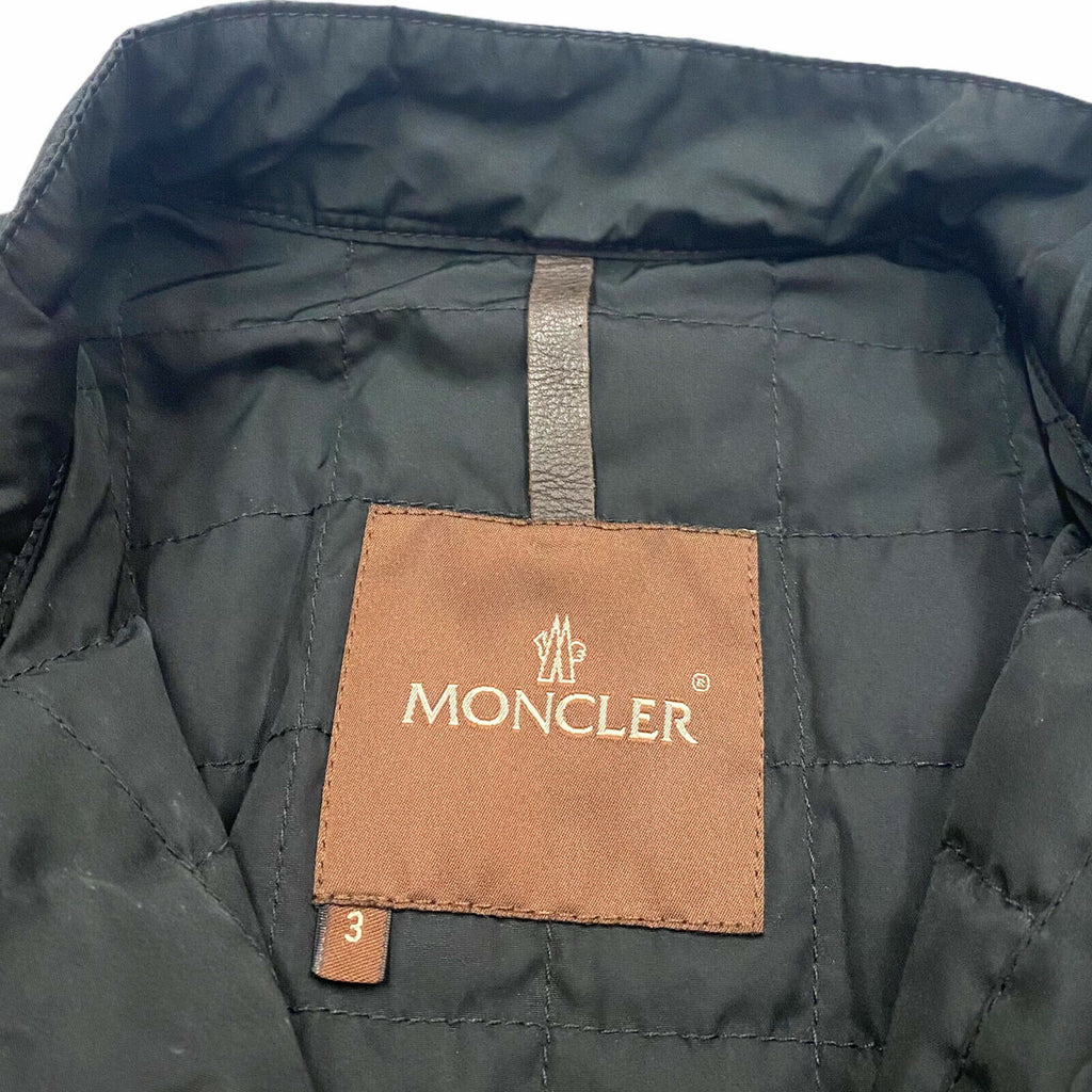 Moncler Quilted Women's Down Filled Coat Jacket | Vintage Luxury Designer Black | Vintage Messina Hembry | Thrift | Second-Hand Messina Hembry | Used Clothing | Messina Hembry 